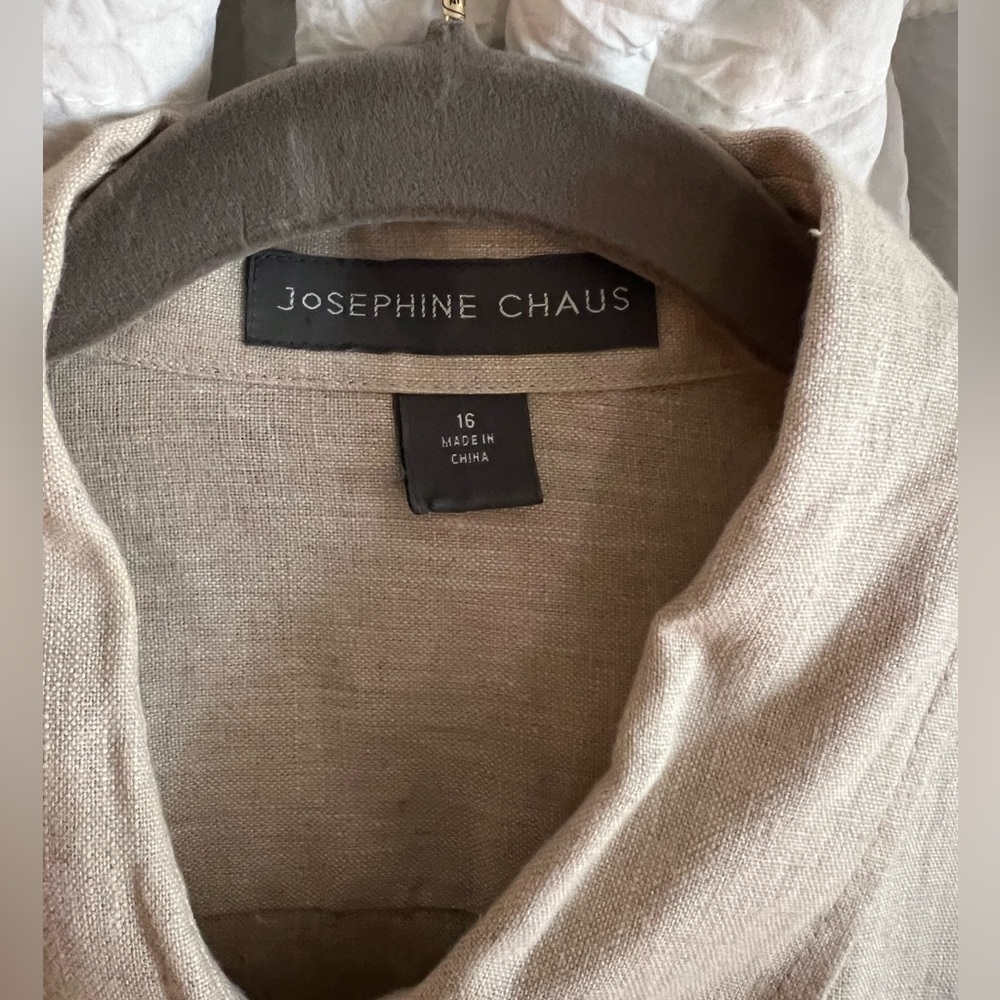 Linen button up blouse - Picture 2 of 3